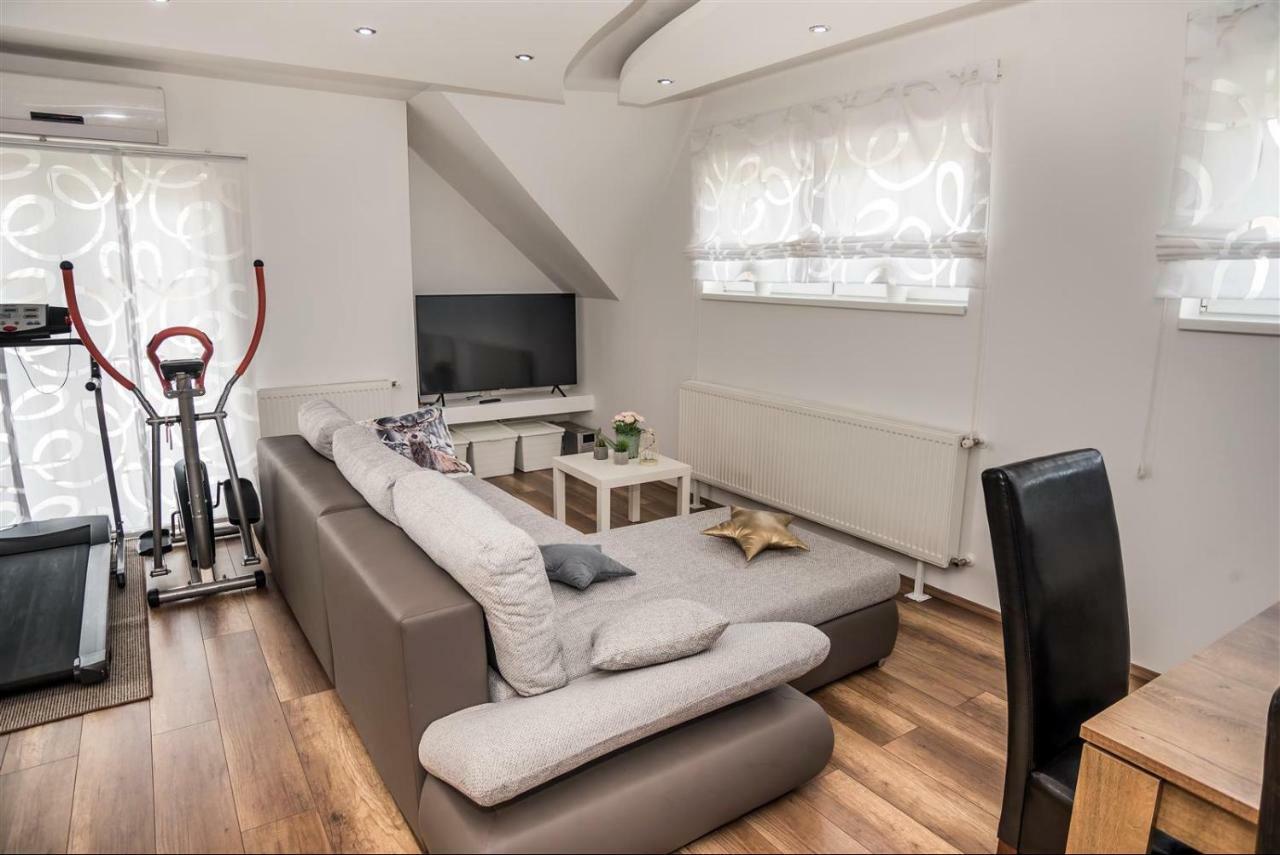 Apartman Hubertus 5* Vagovina Exterior foto