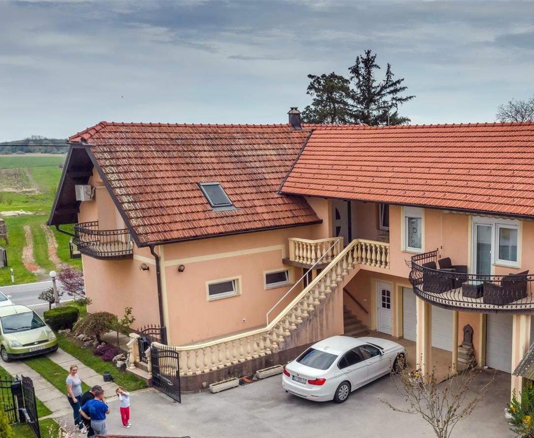 Apartman Hubertus 5* Vagovina Exterior foto